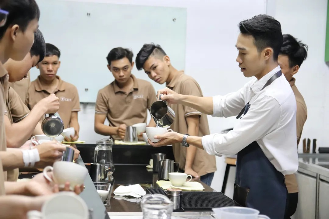Jembatan Menuju Pengalaman Magang Internasional bagi Mahasiswa Indonesia
